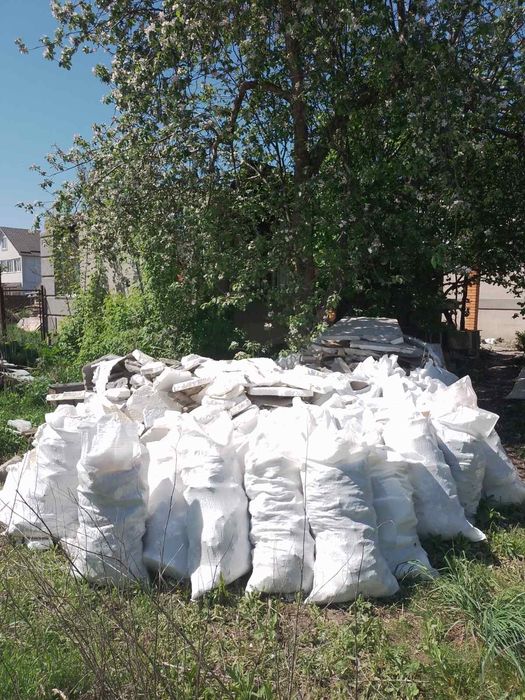 Вивіз сміття. Вивіз будівельного сміття. Вивіз хламу