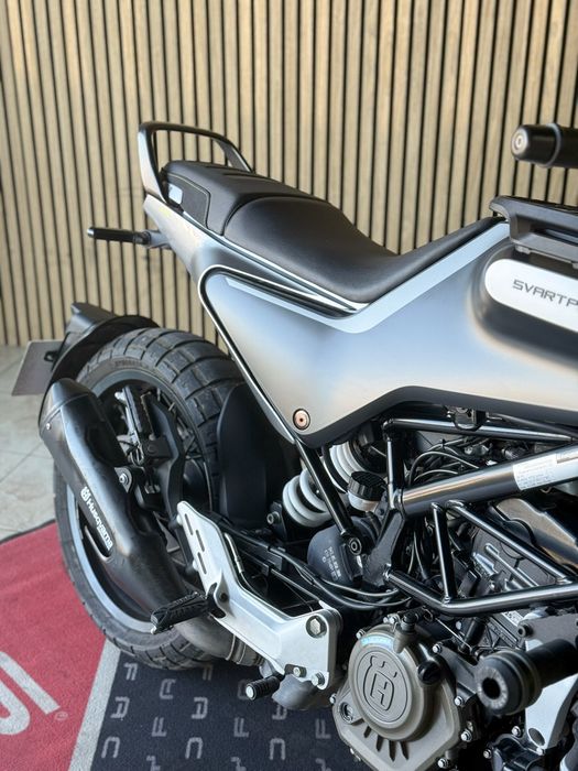 Husqvarna Svartpilen 125