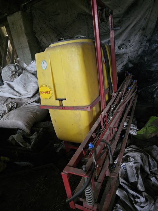 Opryskiwacz 600L nowa pompa