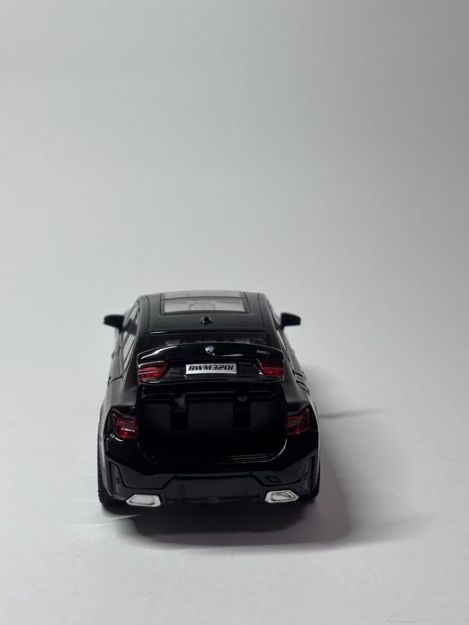 Машинка BMW 320 i
