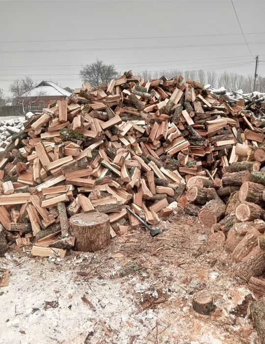 Дрова з доставкою за вигідною ціною, без передплат. Оптом та в роздріб. Недорого.
