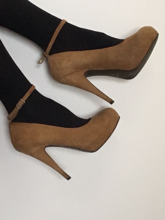 Piękne szpilki ALDO rozm 39 skóra zamszowa-nubuk.