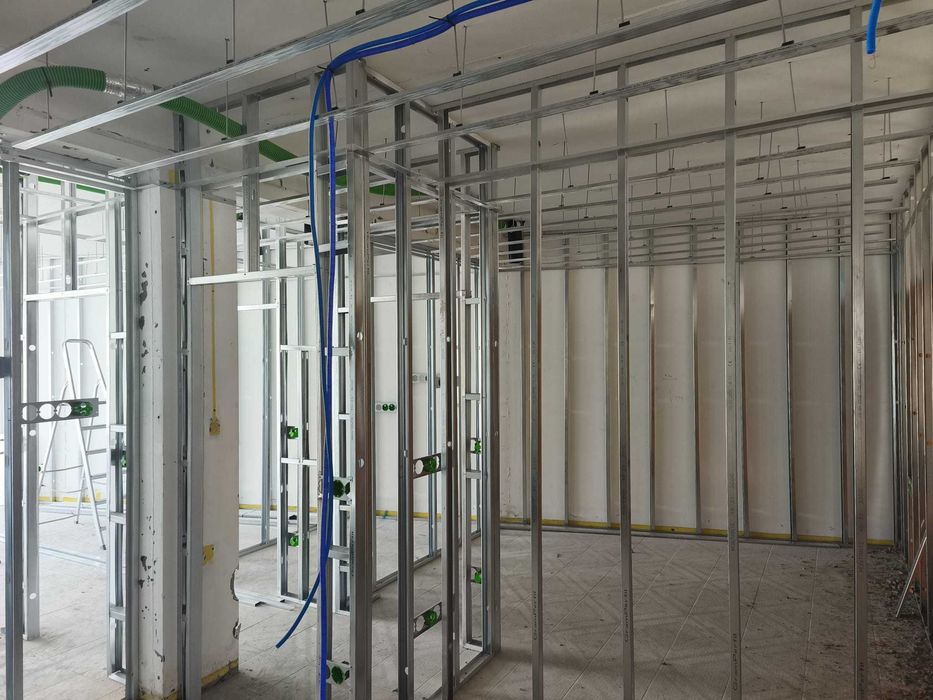 Obras de pladur e pinturas