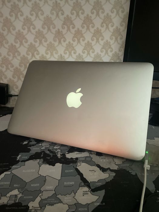 MacBook Air 11 128ssd 4ram