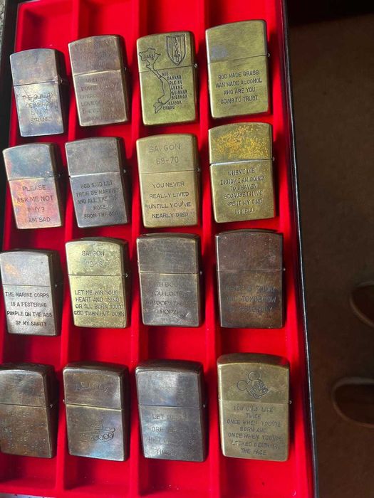 Colecção de 16 Zippos originais, usados na Guerra do Vietnam em um excelente estado de conservação