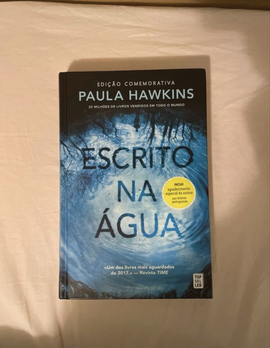 Livro "Escrito na água" de Paula Hawkins