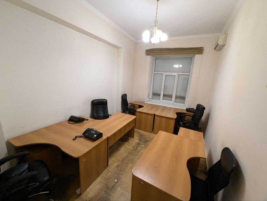 Офіс S=98 кв.м. центр метро Палац Спорту Гулівер