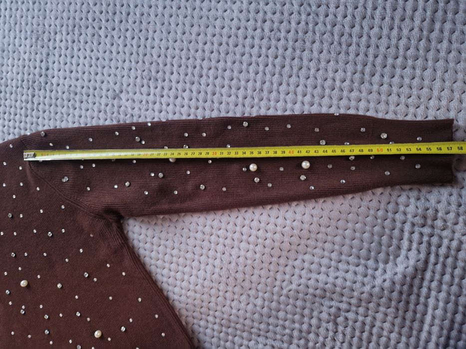 Sweter damski, zdobiony, rozm. S/M.