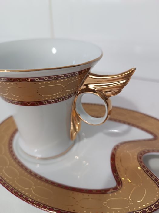 Chávena de Chá e Pires. Porcelana.  DR. Novo