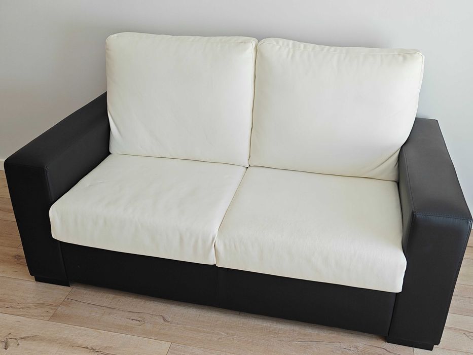 Sofá-cama de 2 lugares em napa