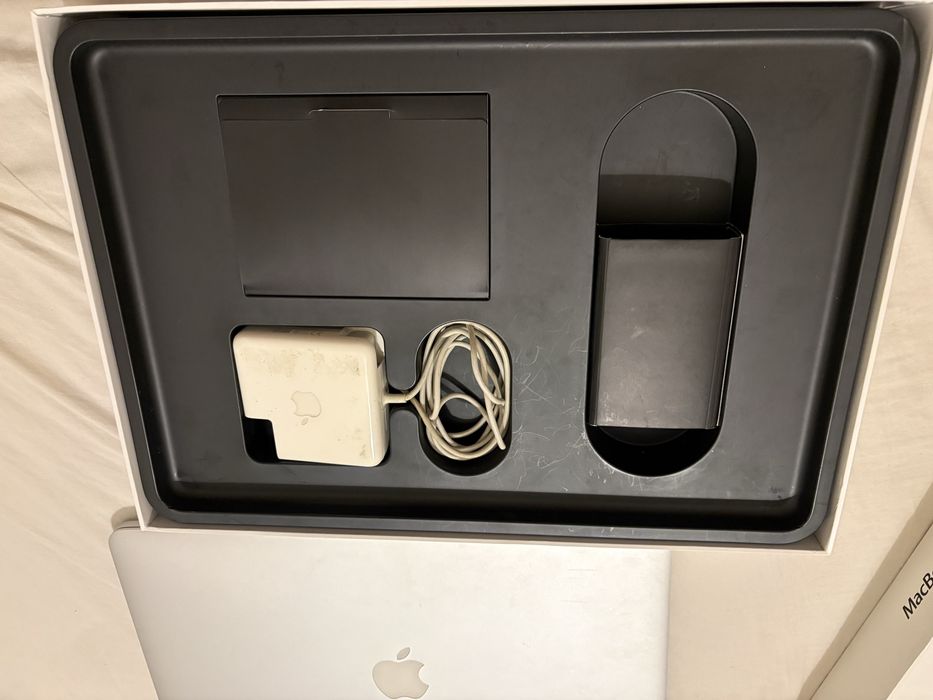 MacBook Pro 15” Retina (A1398) – Para Peças / Sem Board