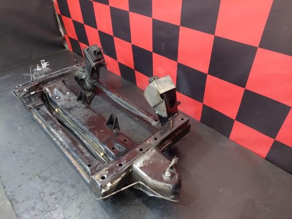 Charriot frente MERCEDES-BENZ Sprinter 5-t Chassis (905)