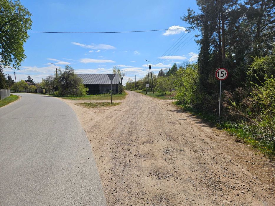 Stare Groszki, 2 km od trasy A2
