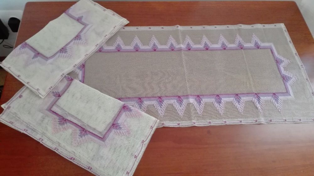 Naperons em ponto jugoslavo