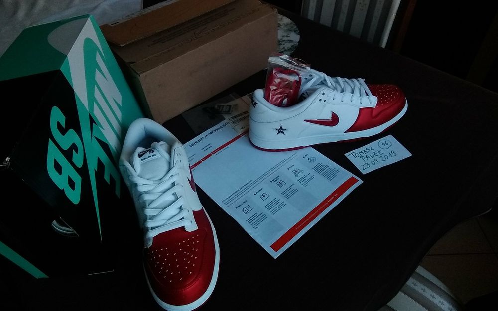 (roz. 46) Nike SB DUNK SUPREME roz. 46 (30 cm) biało czerwone low