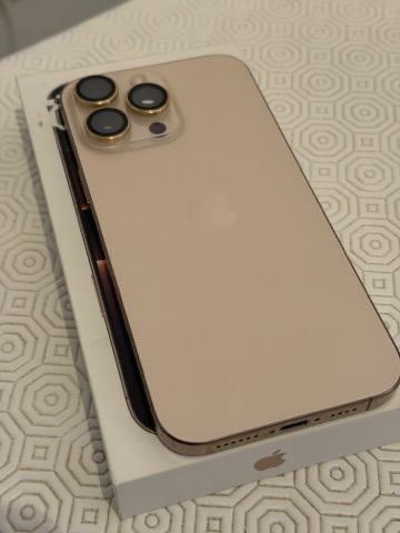 Iphone 16 pro max 256gb vendo ou troco por 17 pro ou po max clm