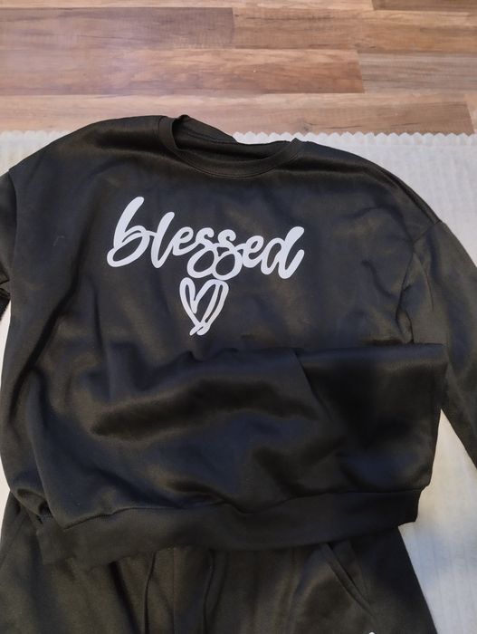 Dres damski czarny nowy