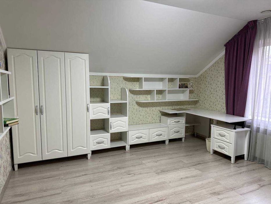 Продам будинок.Лісова Буча.170 м²,8 соток.Ремонт та повна автономність