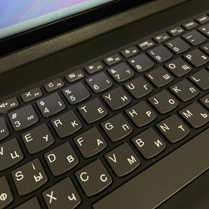 Ноутбук Lenovo IdeaPad 3 15IML05 I3-10110U/8GB/256SSD/MX130-2GB ГАРАНТІЯ