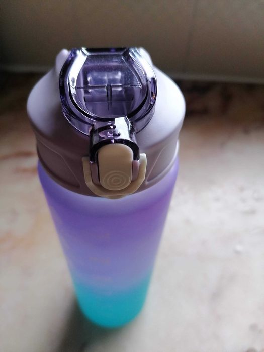 Garrafa de Água com palha