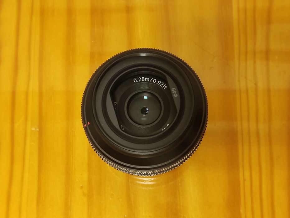 Sony FE 40mm f/2.5 G