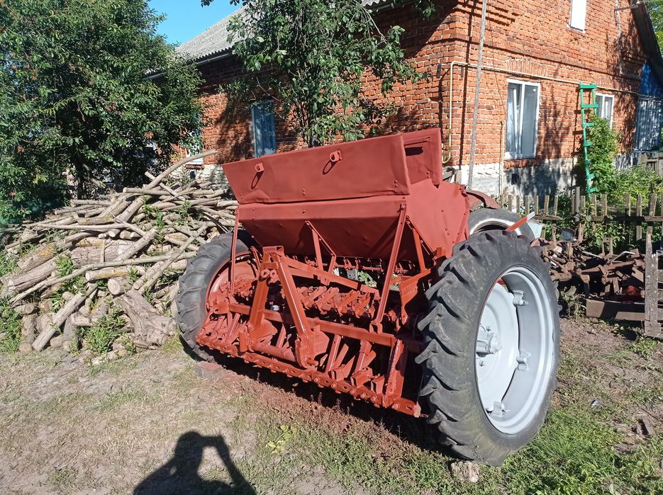 Сівалка червона зірка СЗ-3,6