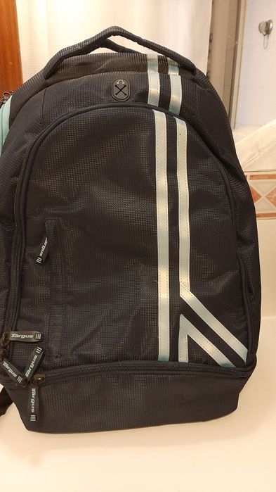 Mochila de computador  com varios compartimentos  para computador   ,