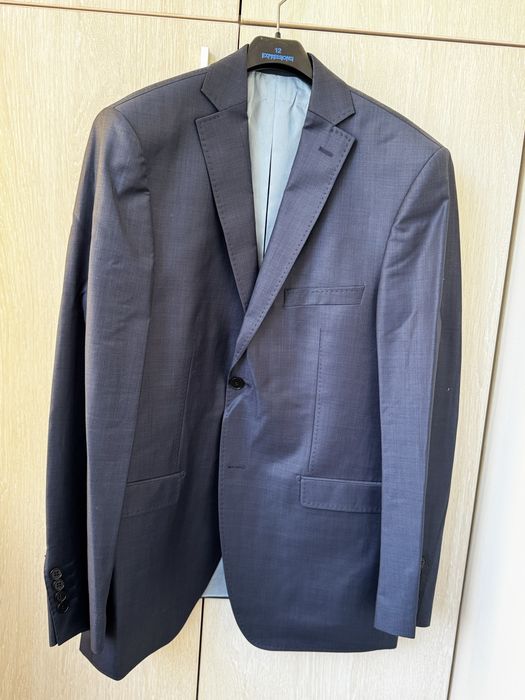 Чоловічий костюм синій