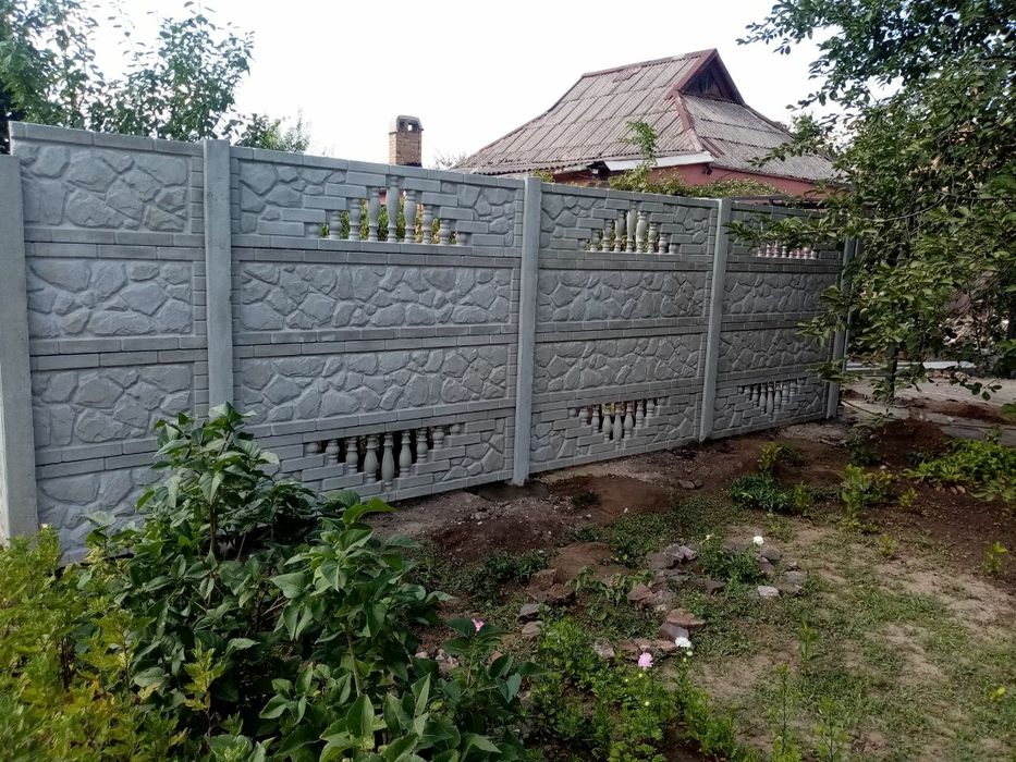 Бетоный забор еврозабор ограничение
