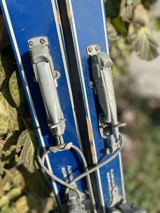 Stare retro narty kolekcjonerskie