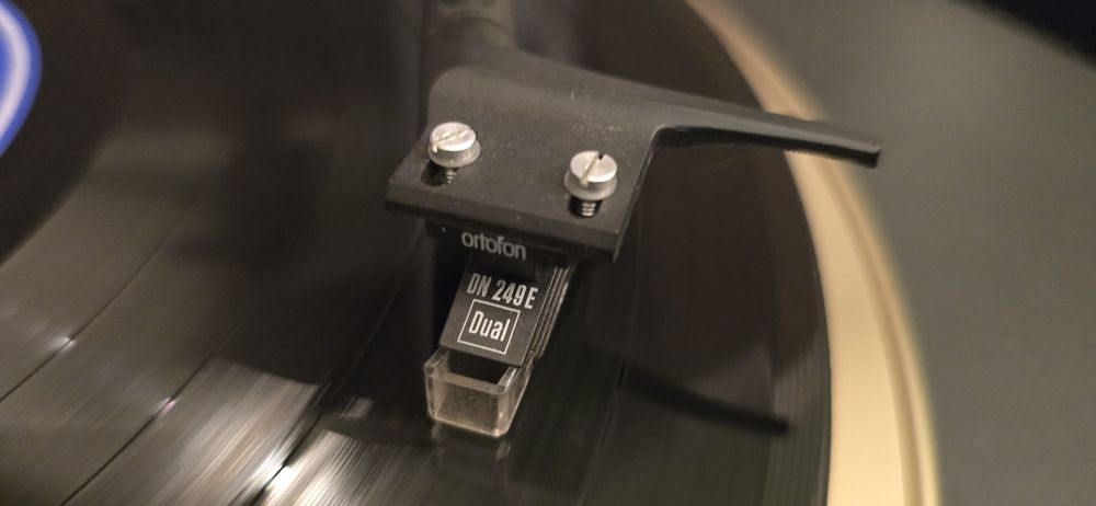 ONKYO Integra CP-1057F с ресивером