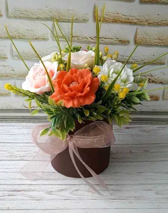 Букет квітів з мила ручної роботи, подарункове мило