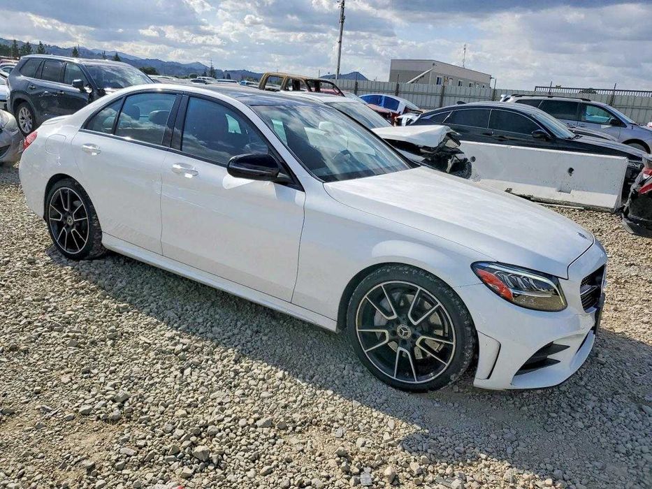 Mercedes-Benz C300 2019