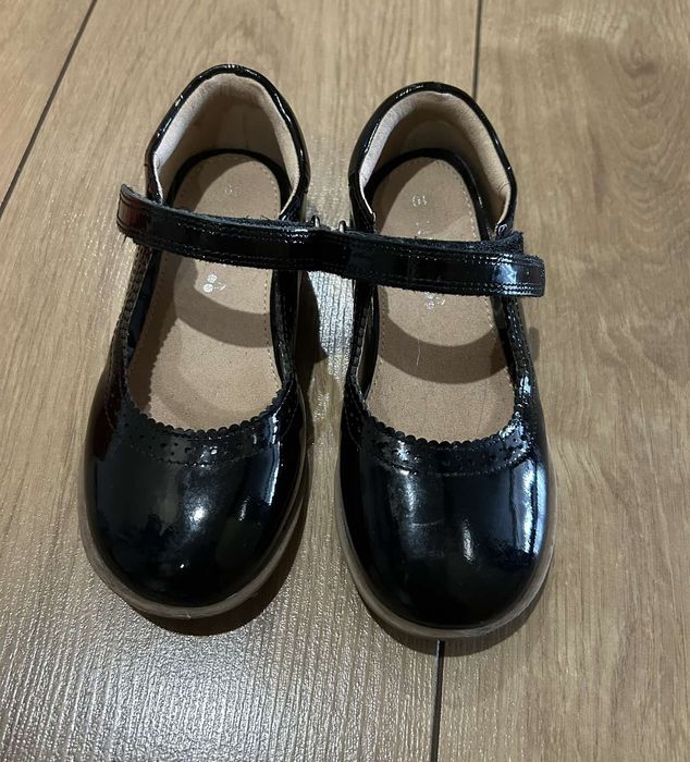 Туфлі для дівчинки