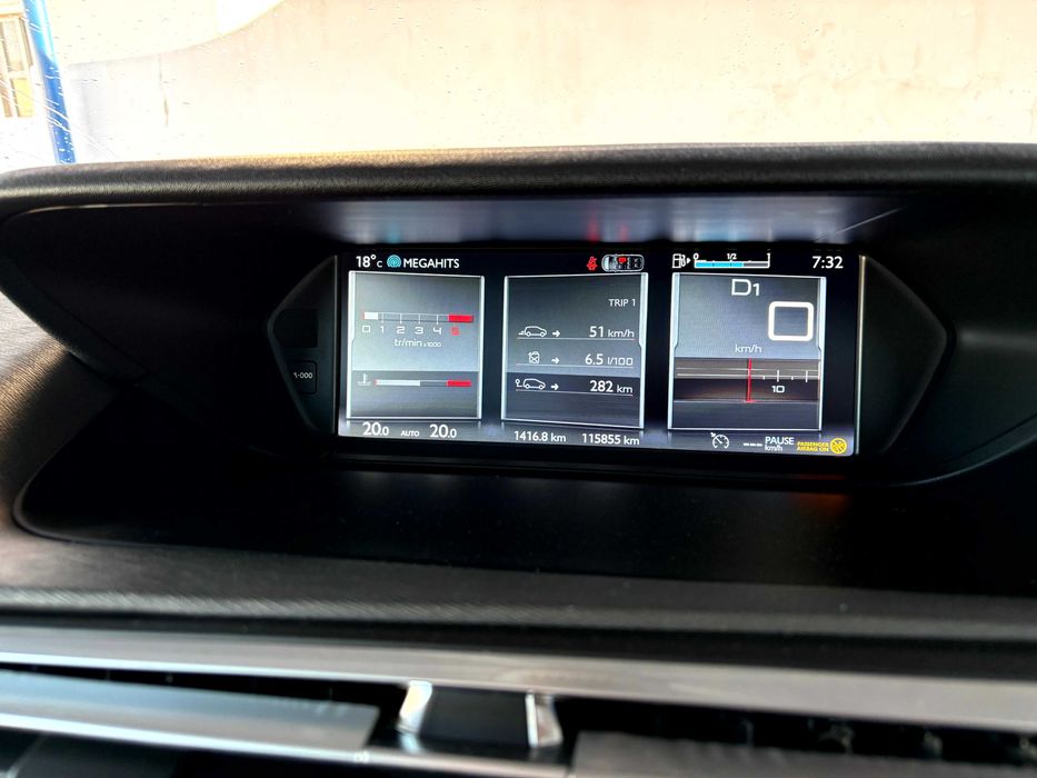 Estado Impecável: Citroën C4 Grand Picasso Exclusive (1.6 BlueHDi) | Volante à Direita com Matrícula Portuguesa