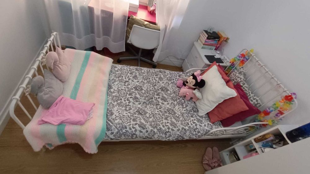 Cama branca MINNEN IKEA extensível
