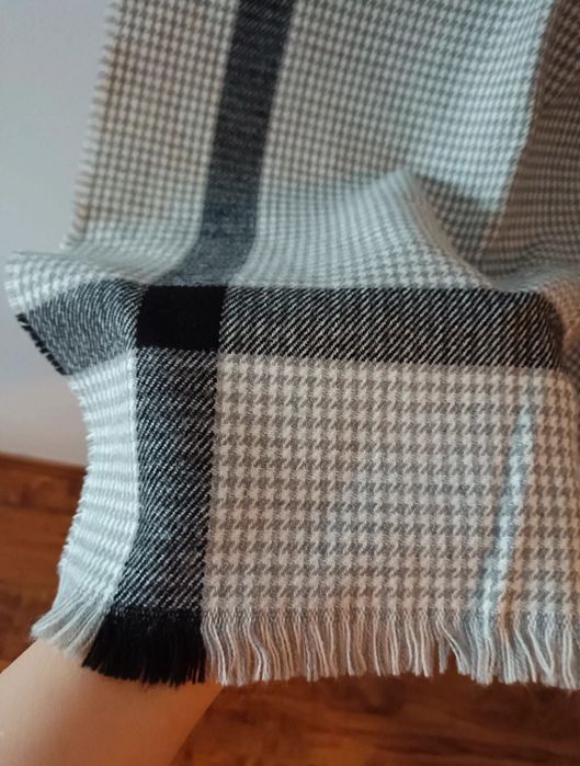 Długi ciepły modny szal w kratkę szalik pepitka