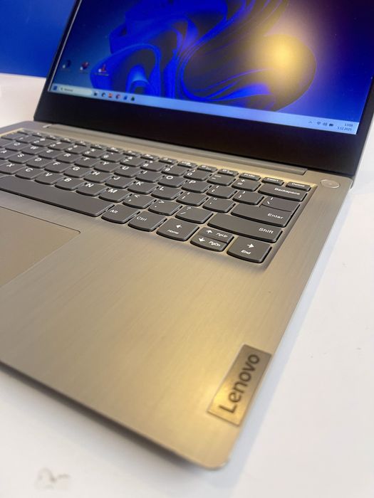 Laptop Lenovo 14IIL05 i3 10GEN / DDR4/ SSD 256 / Win 11