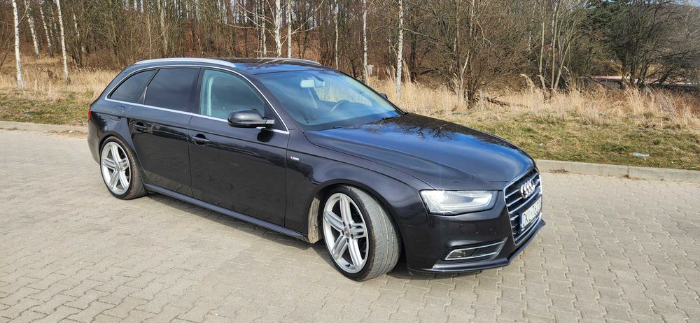 Audi a4 b8 2.0 tdi S-line