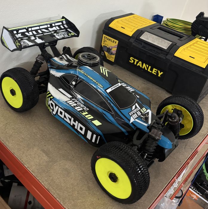 Carrinho rc gasolina