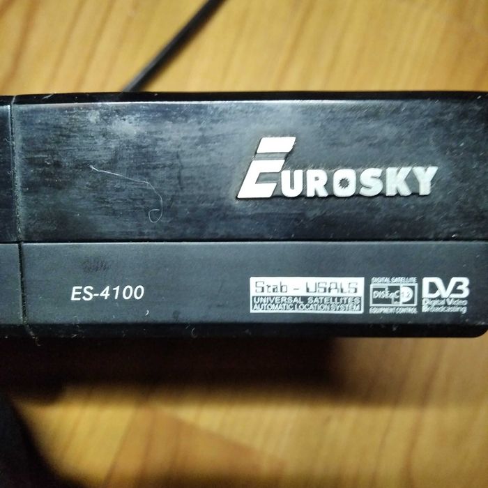 Тюнер Eurosky es4100