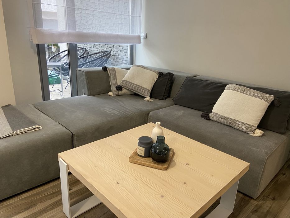 Sofa narożna Infinity z pufą szara kare