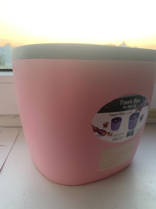 Настільний сміттєвий бак