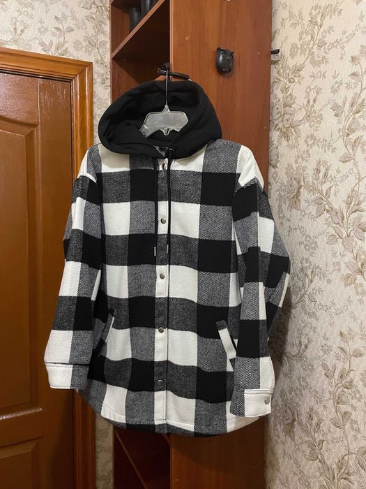 тепла сорочка-куртка H&M (оверсайз)