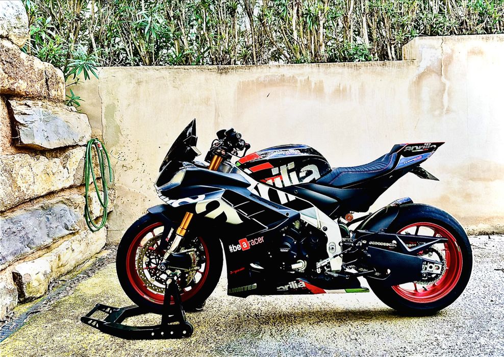 Aprilia Tuono/RSV4 Factory 1/1