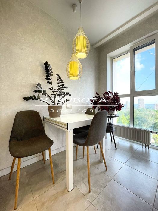 3.к. студия 65м2 ЖК Лайт Хаус Башни Новодворянский