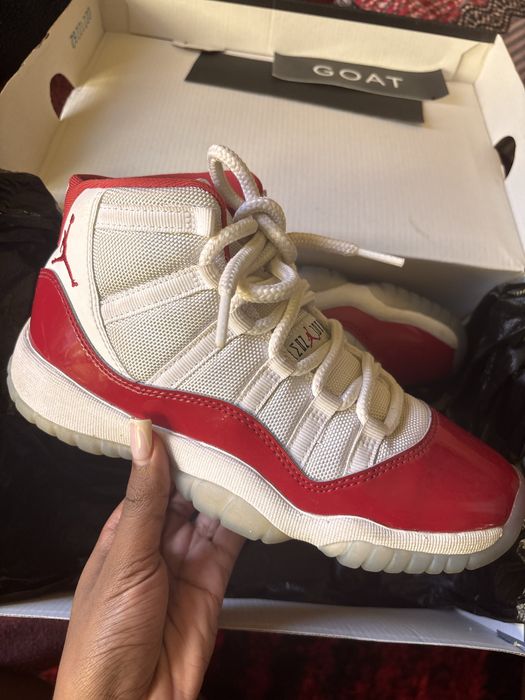 Jordan 11 cherry