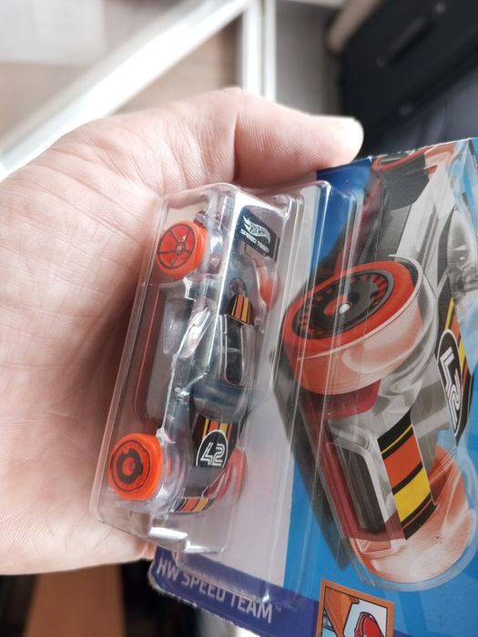 Nowy samochodzik Mattel HotWheels 2021