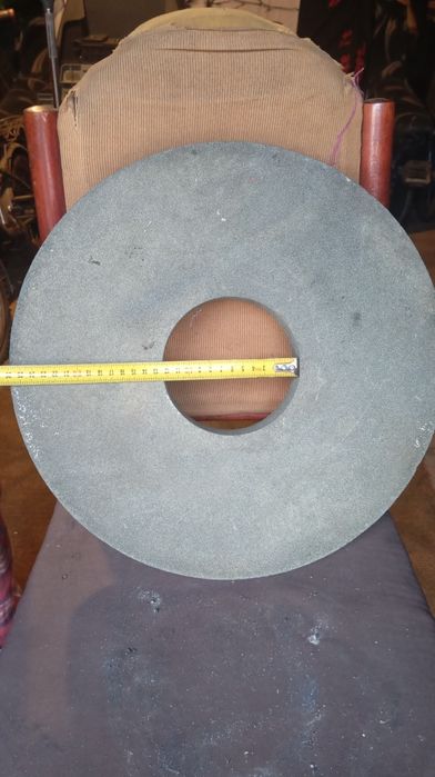 Круг наждачний зелений