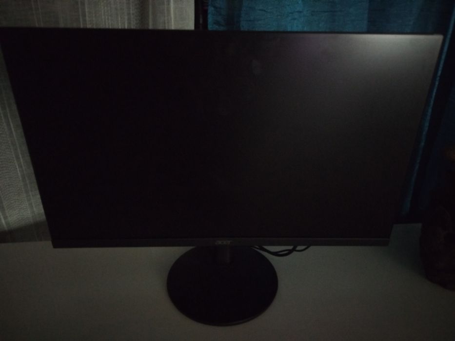 Monitor Acer pra despachar